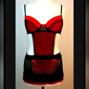 RAMPAGE INTIMATES Red/Black sheer 
Bustier Apron lingerie Sz M